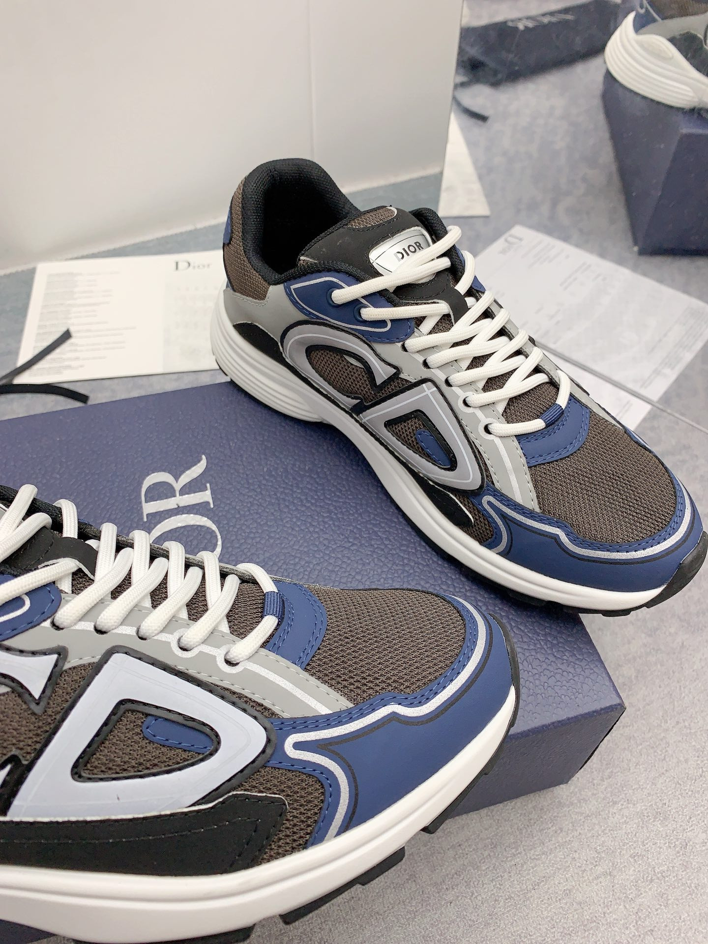 UA Dior B30 Sneaker Anthracite Gray Mesh and Black Blue and Dior Gray Technical Fabric