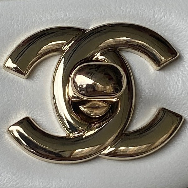 Chanel Mini Classic Handbag With Top Handle 12 × 20 × 6 cm