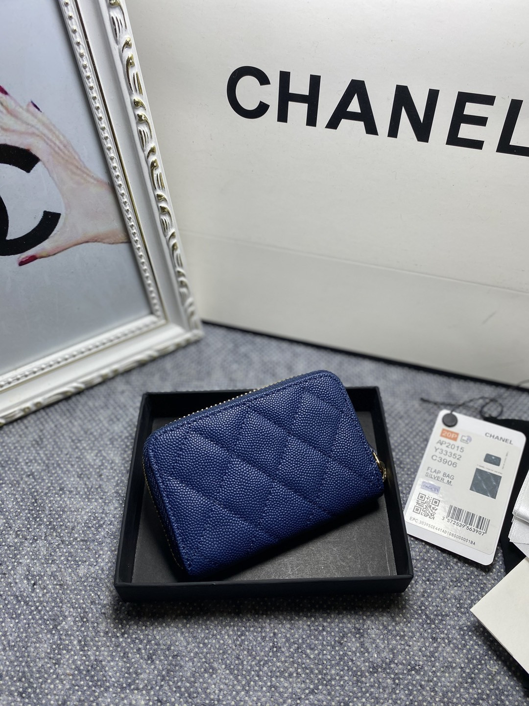 CHANEL ZIPPED COIN PURSE 7.5x 11x 2.5cm
