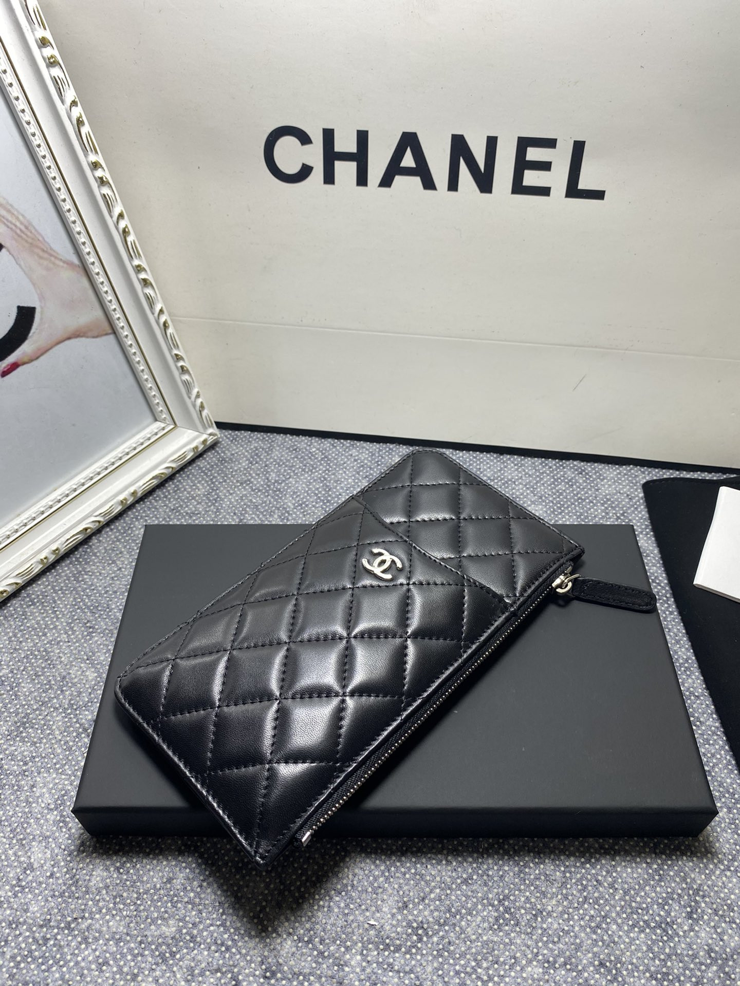 CHANEL LONG ZIPPED WALLET 19-11cm
