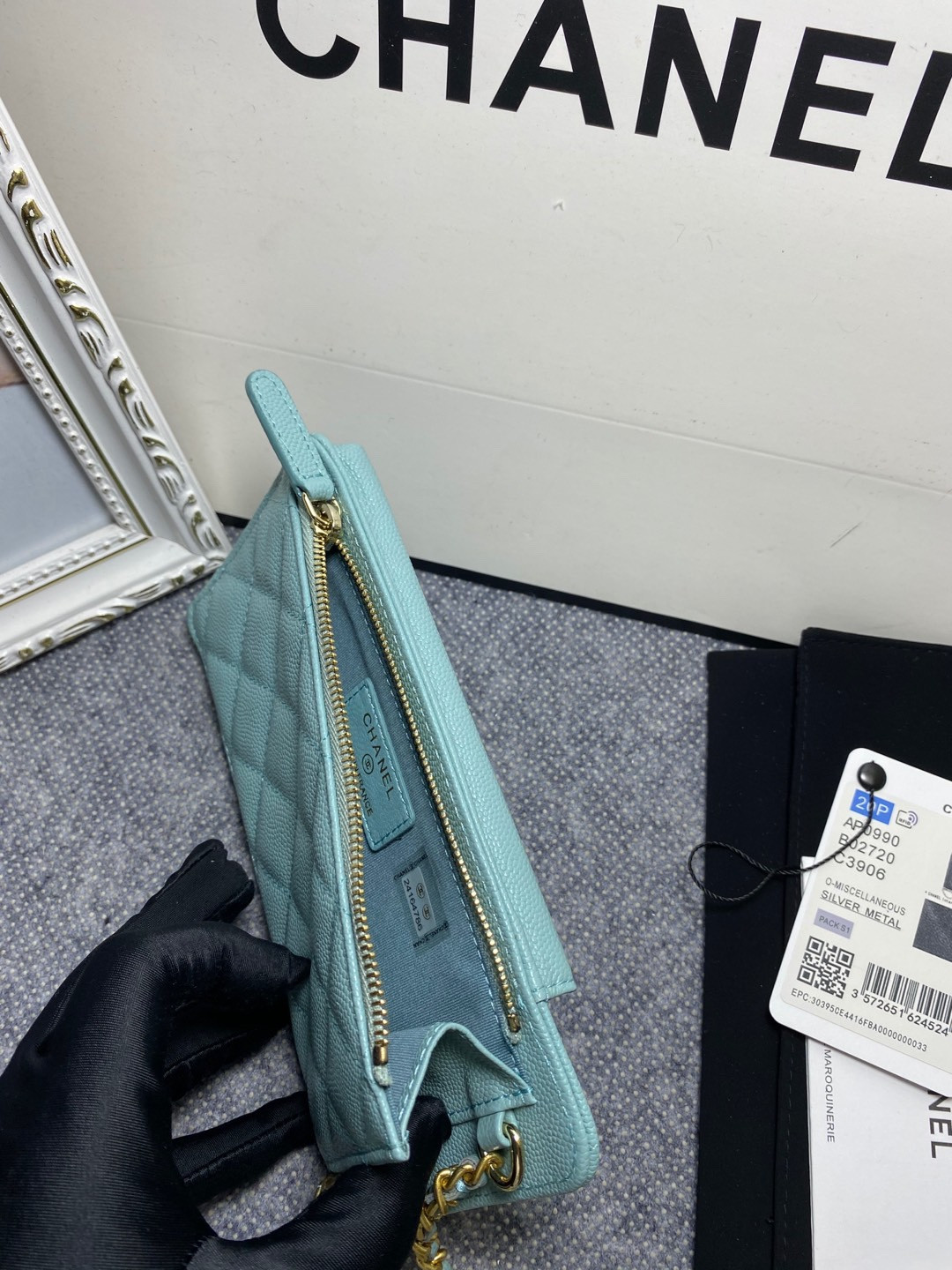 CHANEL LONG ZIPPED WALLET 19-11cm