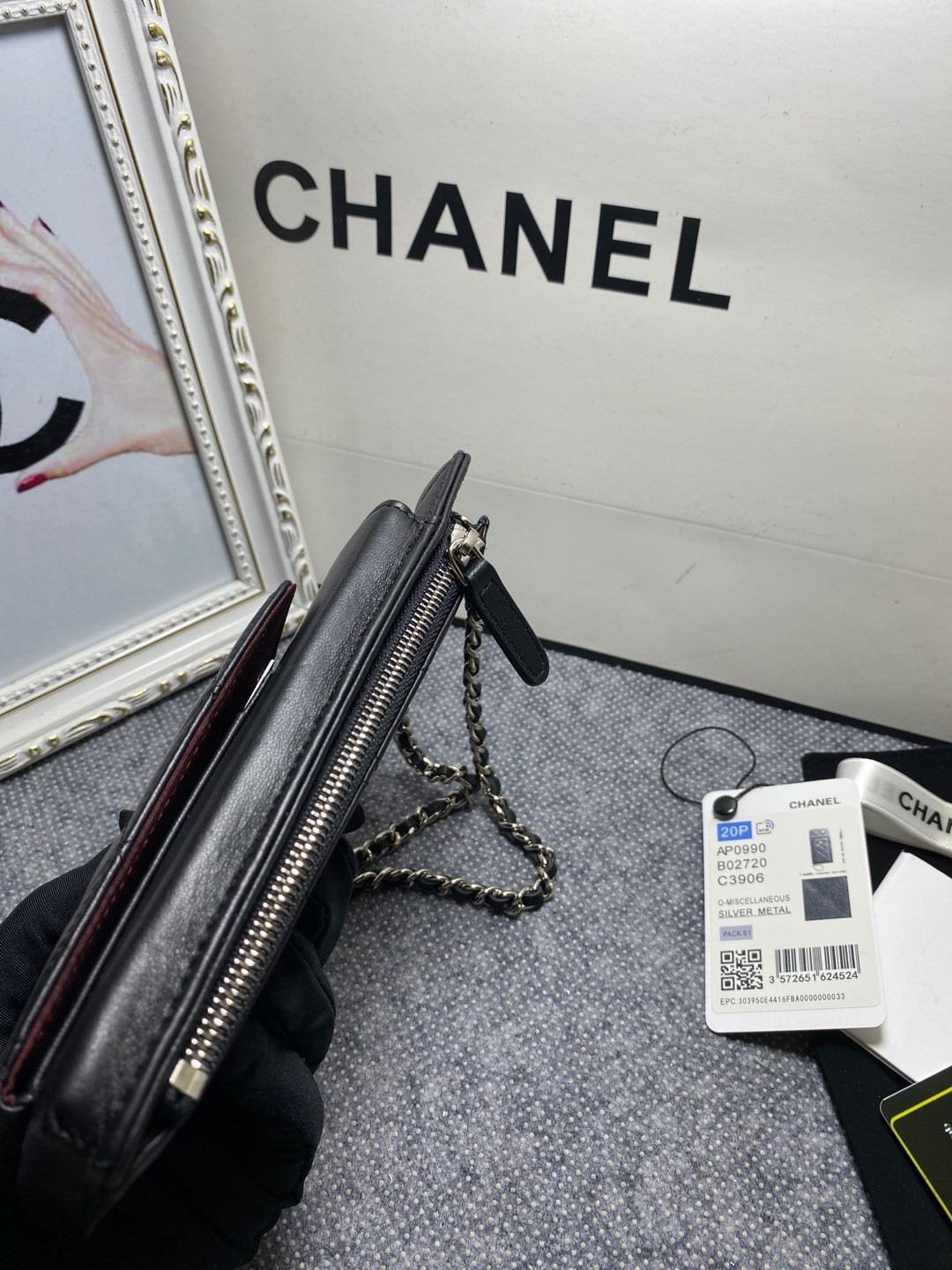 CHANEL LONG ZIPPED WALLET 19-11cm