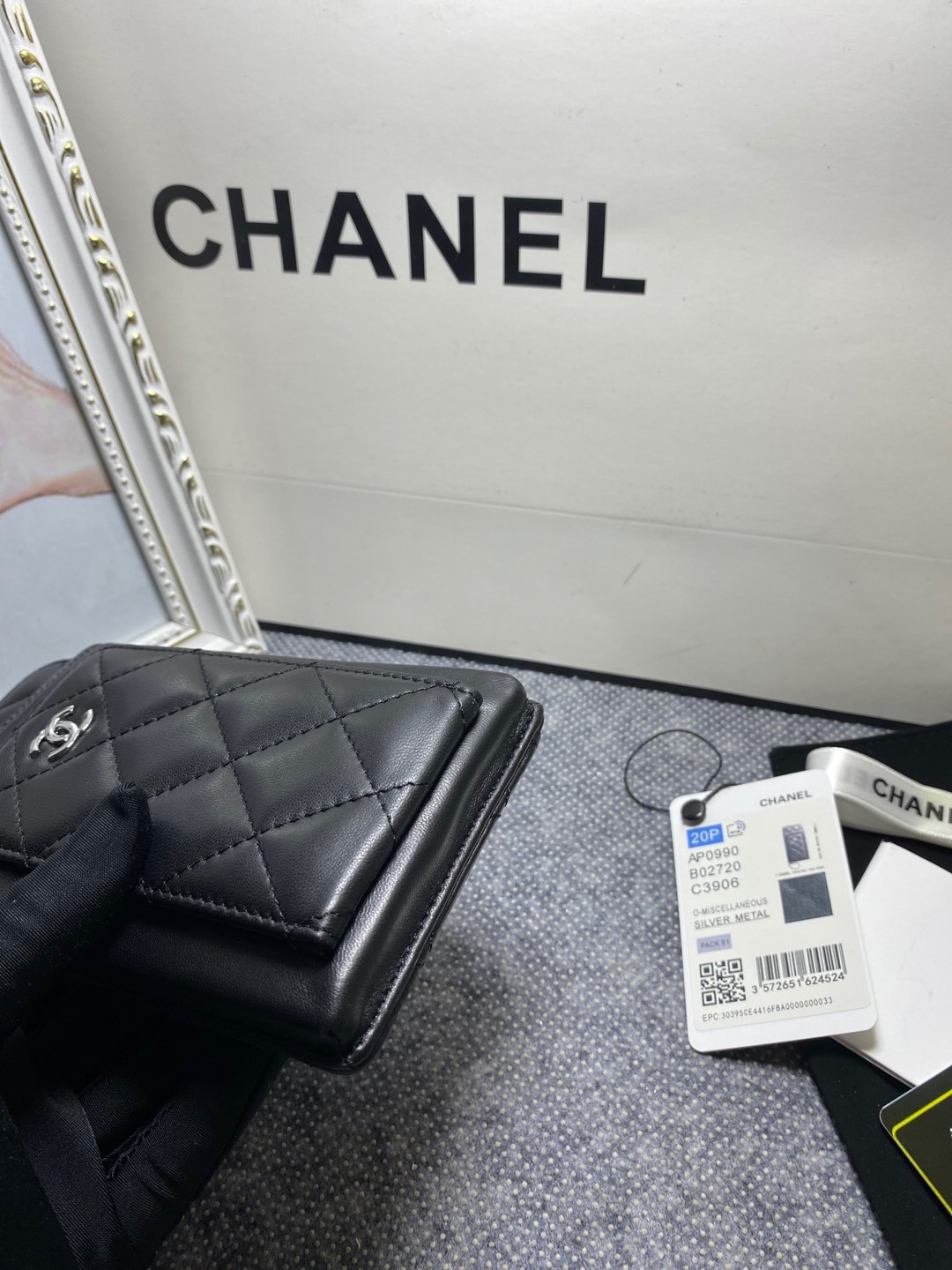 CHANEL LONG ZIPPED WALLET 19-11cm