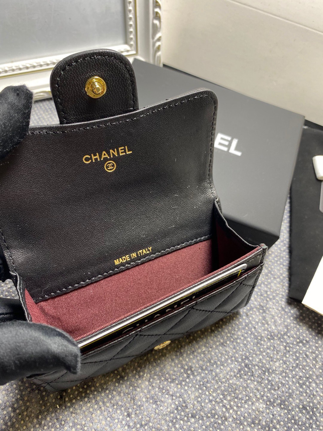 CHANEL CARD HOLDER 11.3 x 7.5 x 2.5 cm