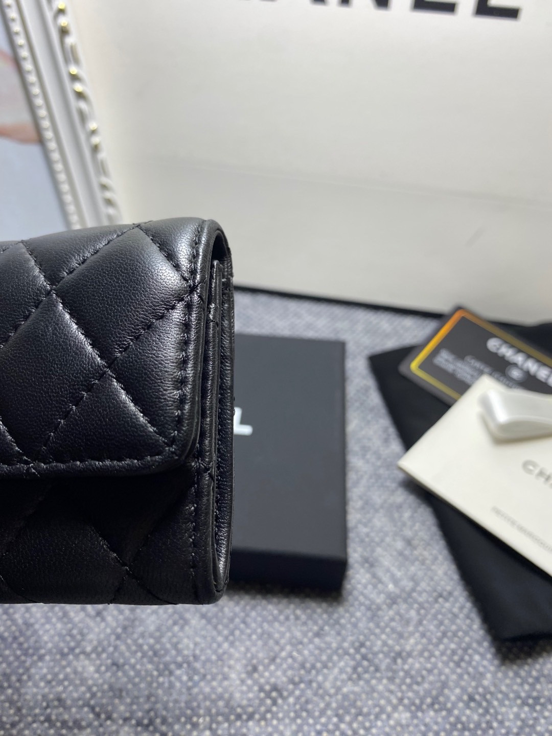 CHANEL CARD HOLDER 11.3 x 7.5 x 2.5 cm