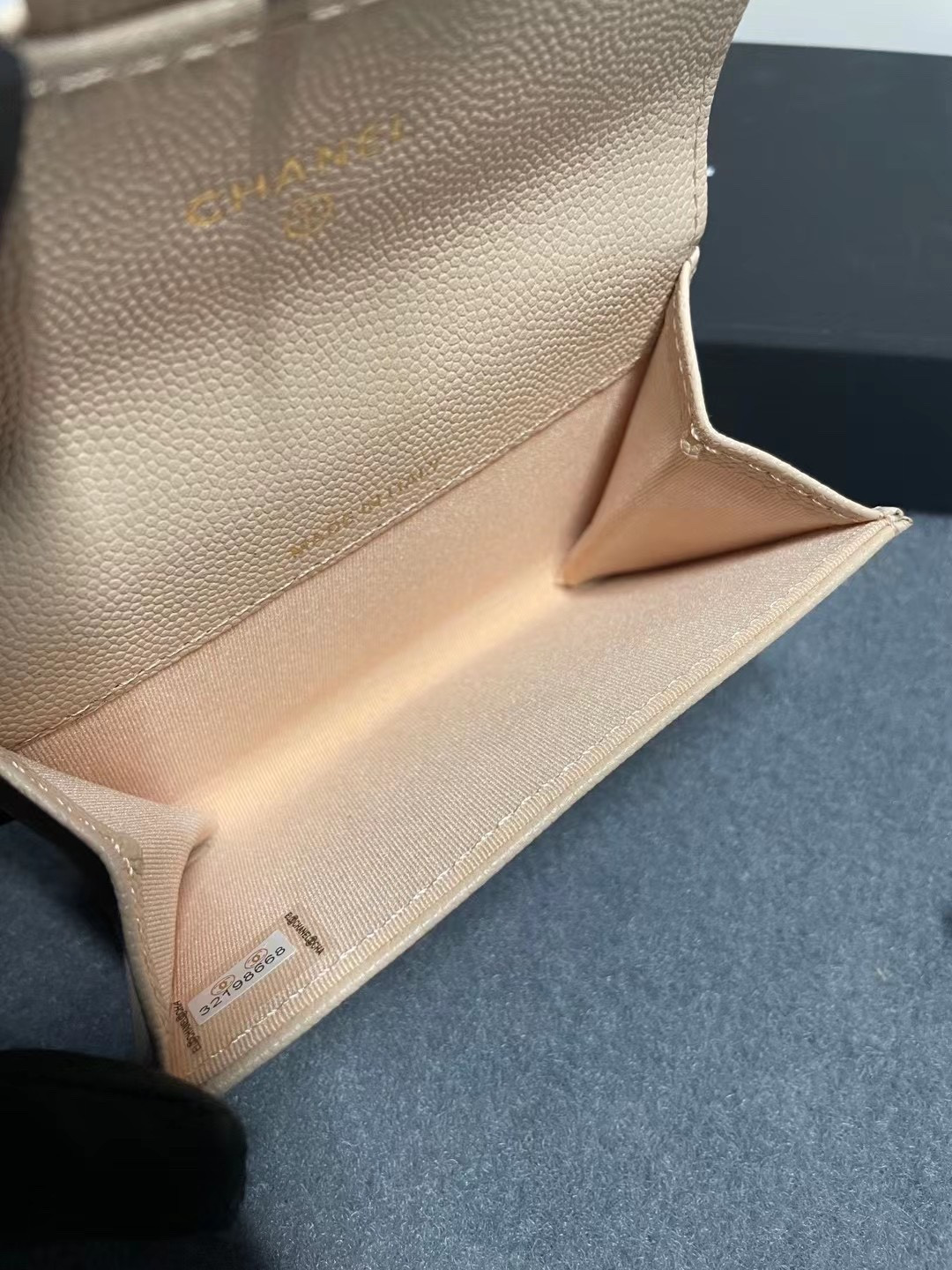 CHANEL CARD HOLDER 11.3 x 7.5 x 2.5 cm