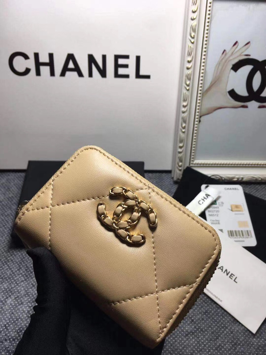 CHANEL ZIPPED COIN PURSE 7.5x 11x 2.5cm