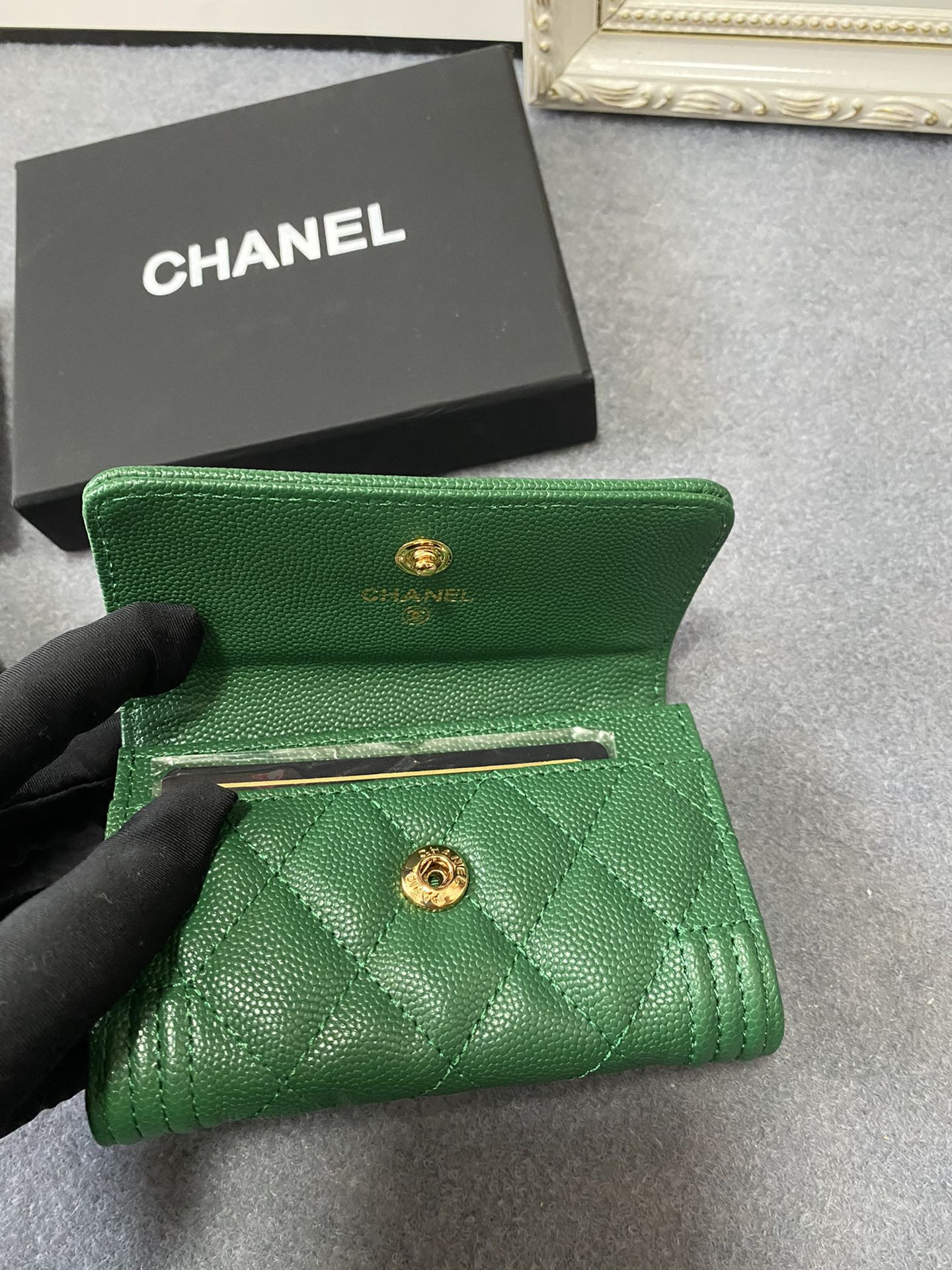 CHANEL FLAP WALLET 12-7CM