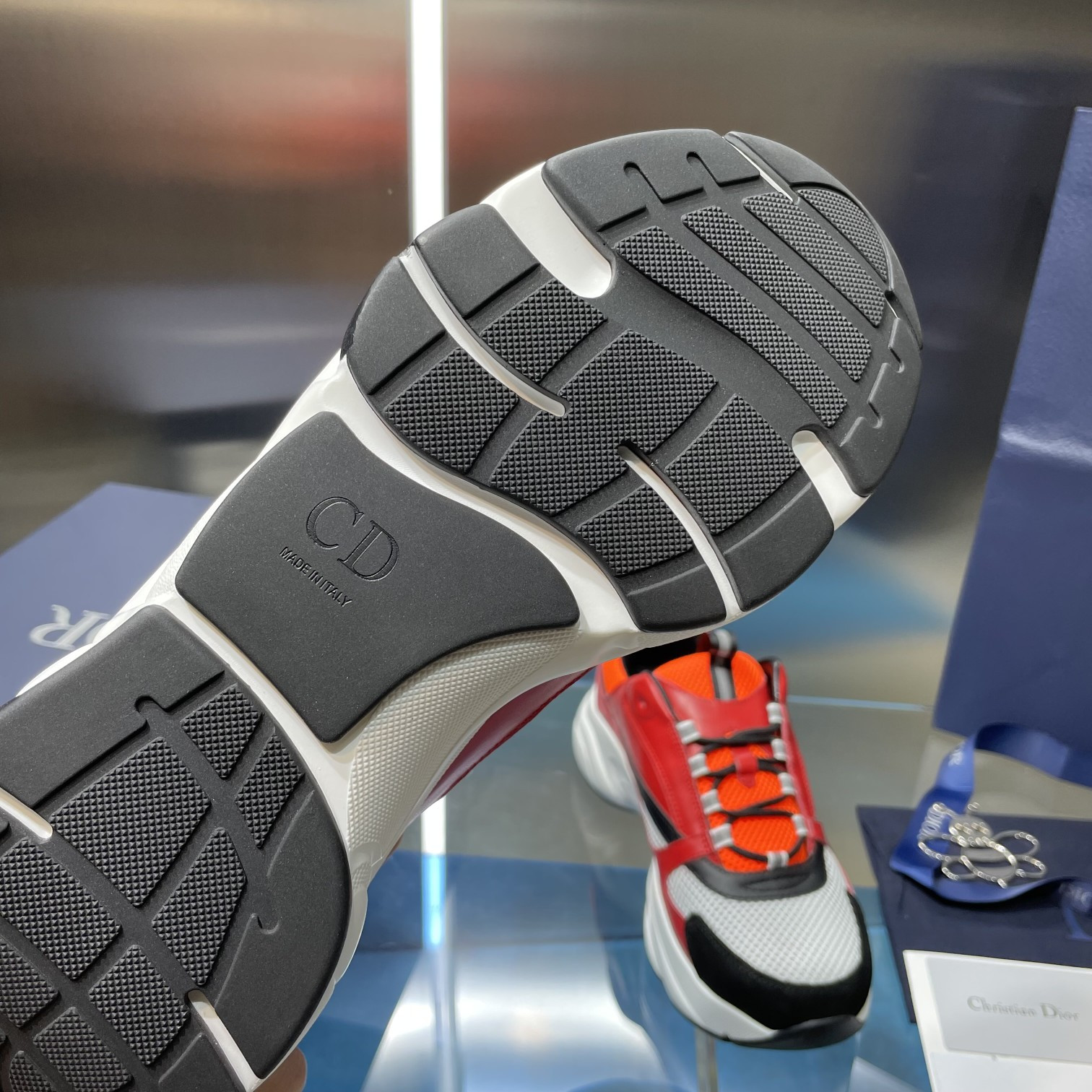 UA Dior B22 red Sneaker