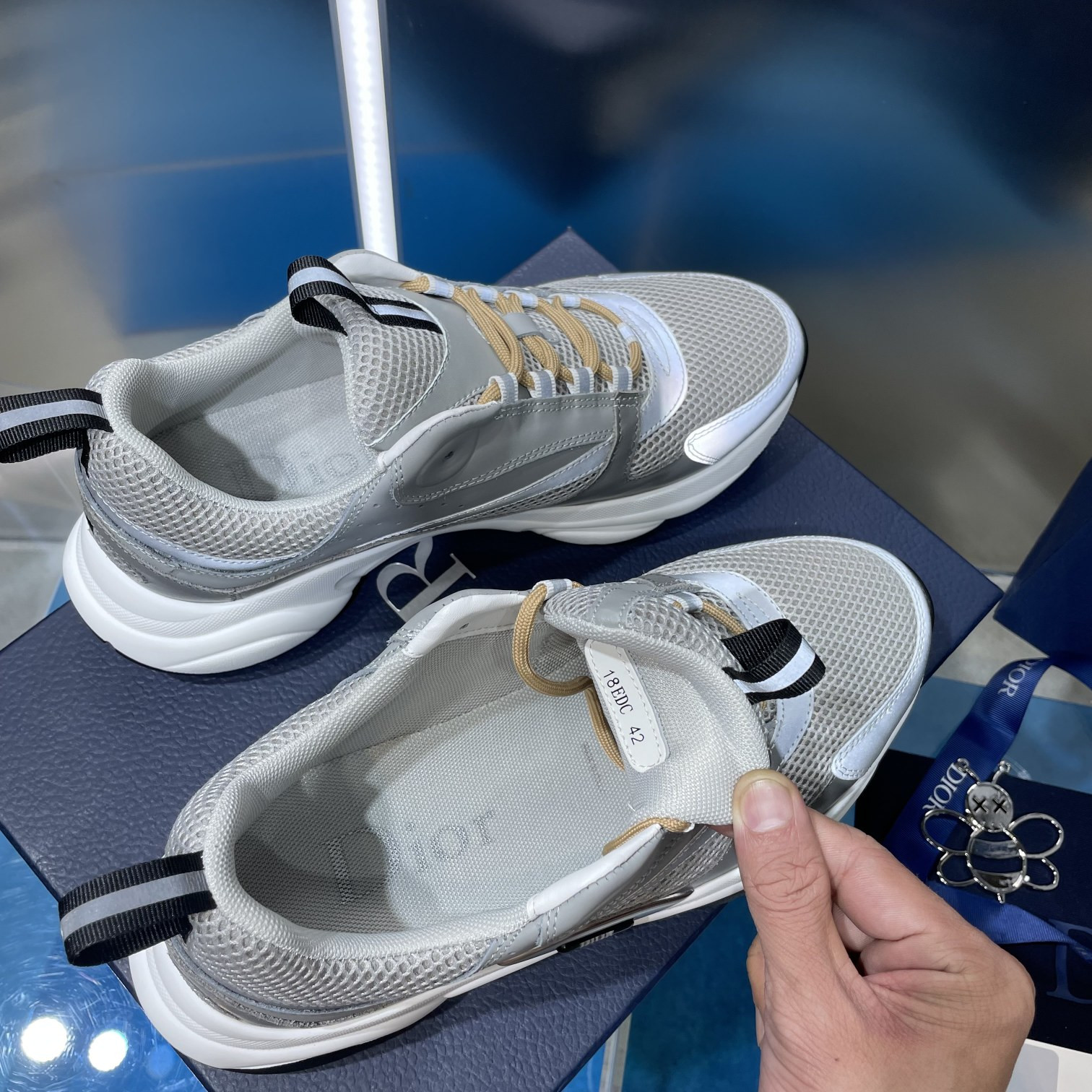 UA Dior B22 gray Sneaker