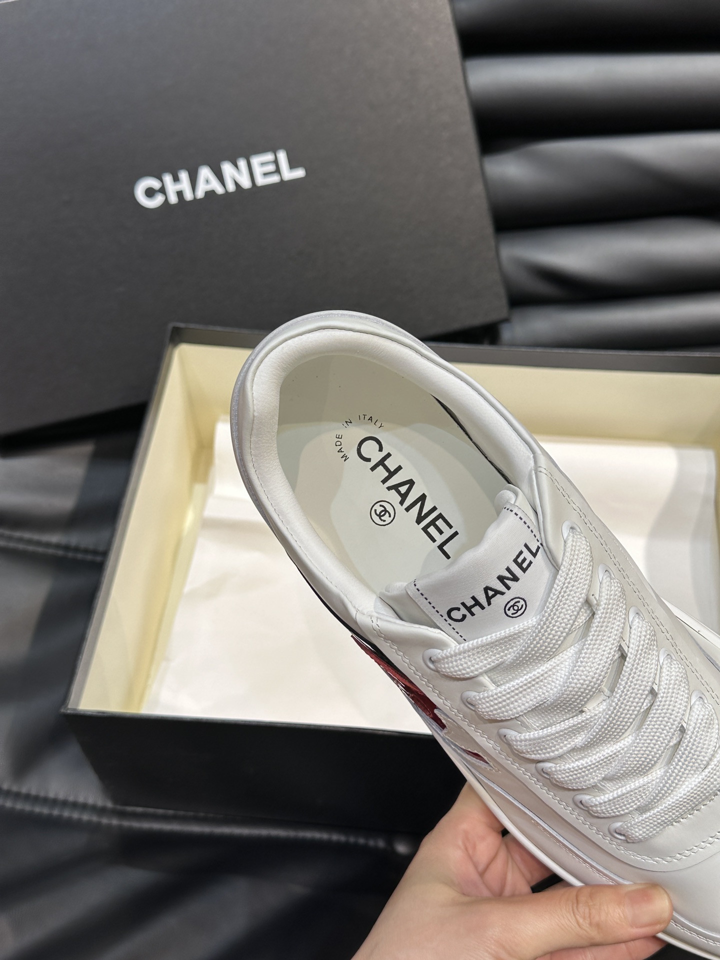 UA CHANEL SNEAKER Calfskin