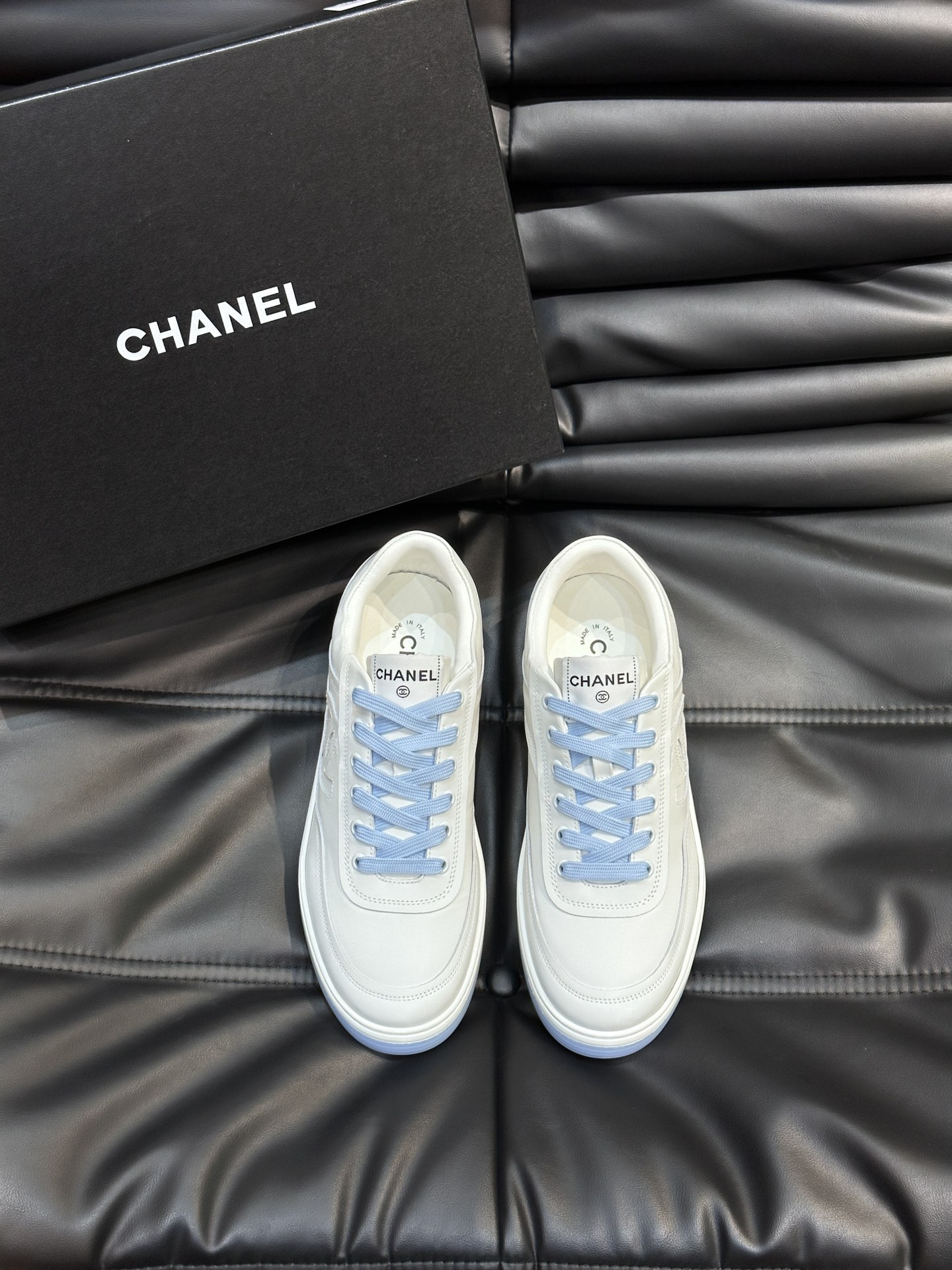 UA CHANEL SNEAKER Calfskin