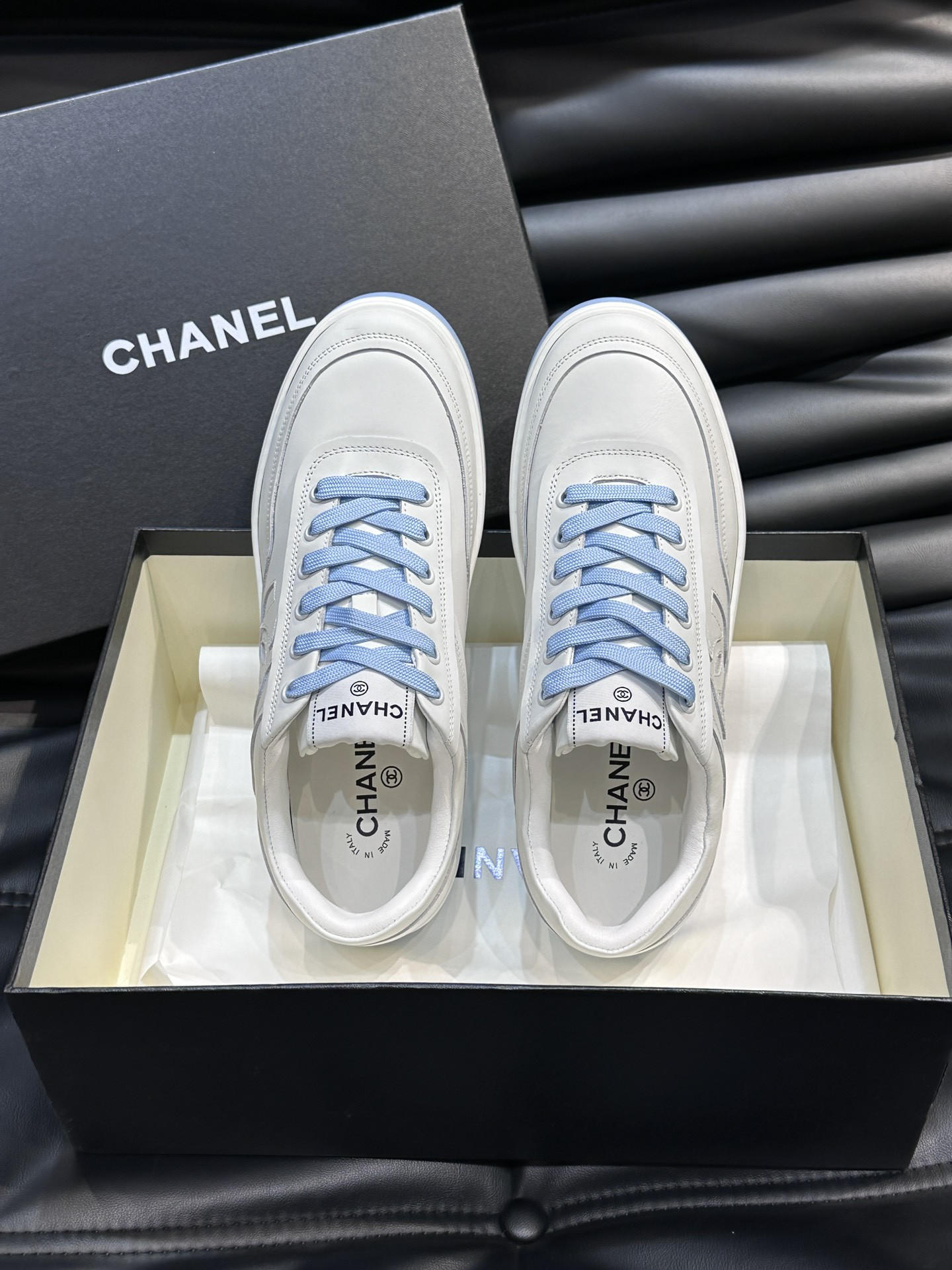 UA CHANEL SNEAKER Calfskin