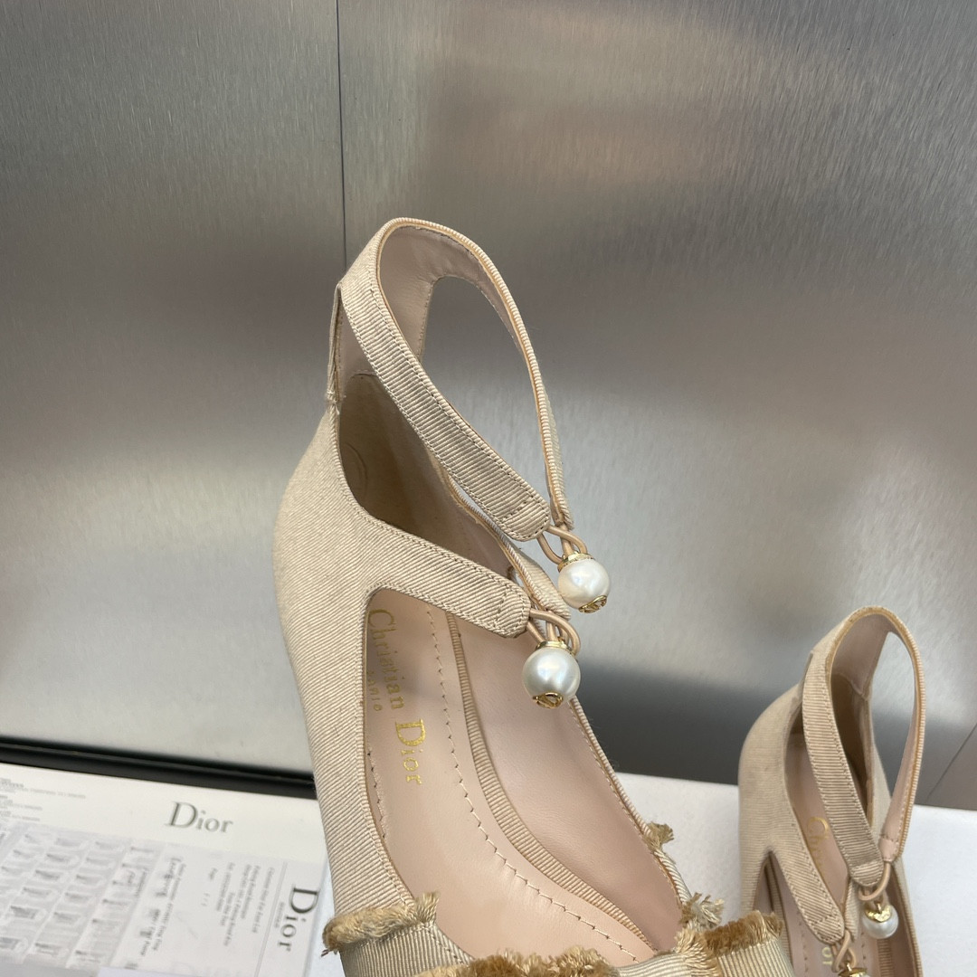 UA Dior Adiorable Pump