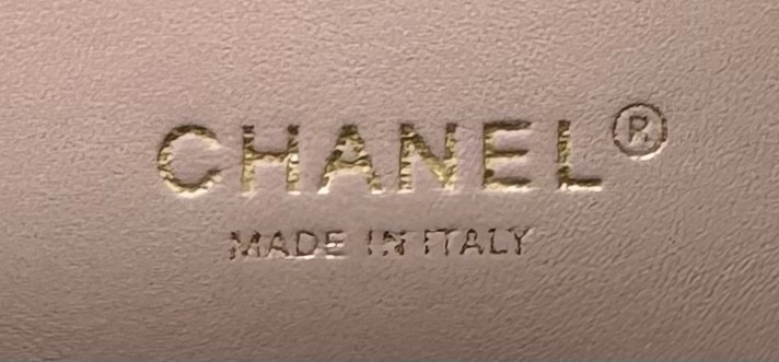 CHANEL CLASSIC 11.12 HANDBAG 4.7 × 7.8 × 2.3 in