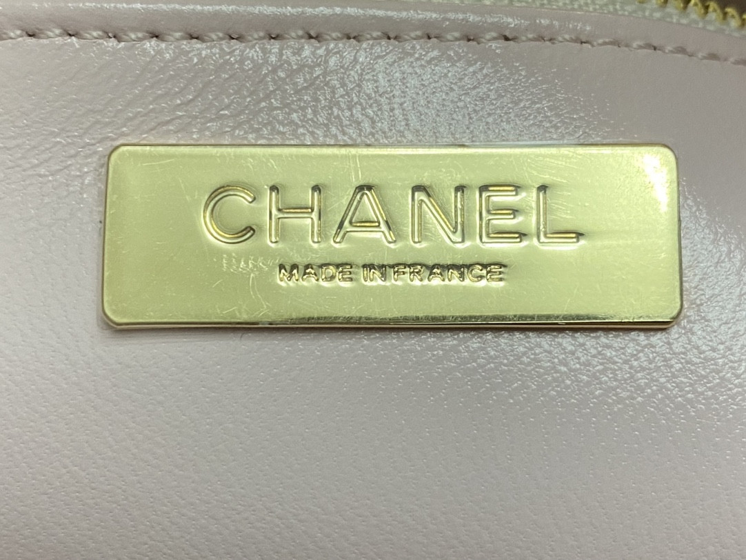 CHANEL SHOPPING BAG Shiny Lambskin & Gold-Tone Metal 11.7 × 11.3 × 3.5 in