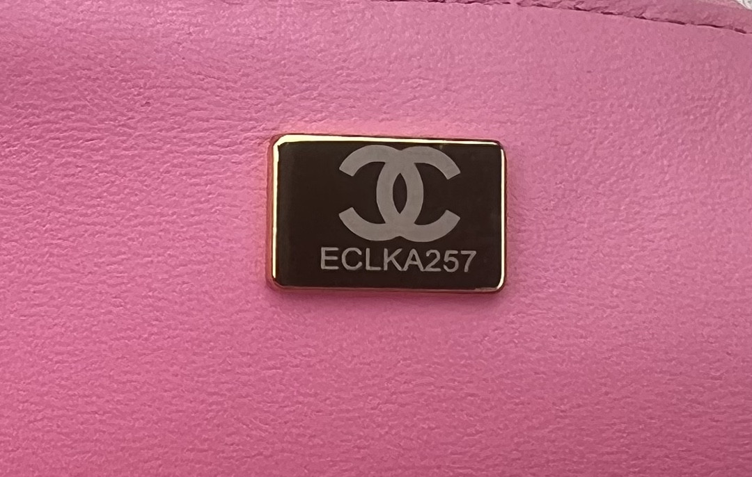 CHANEL CLASSIC 11.12 HANDBAG Tweed & Gold-Tone Metal 6 × 9.9 × 2.5 in