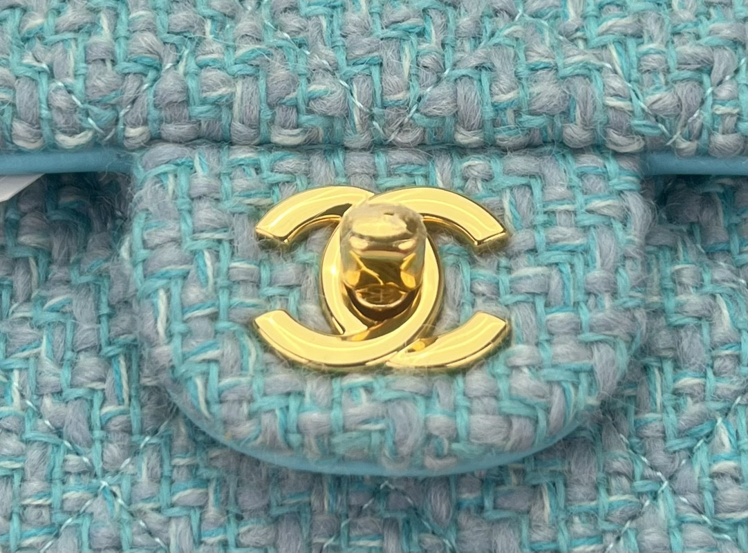 CHANEL CLASSIC 11.12 HANDBAG Tweed & Gold-Tone Metal 6 × 9.9 × 2.5 in