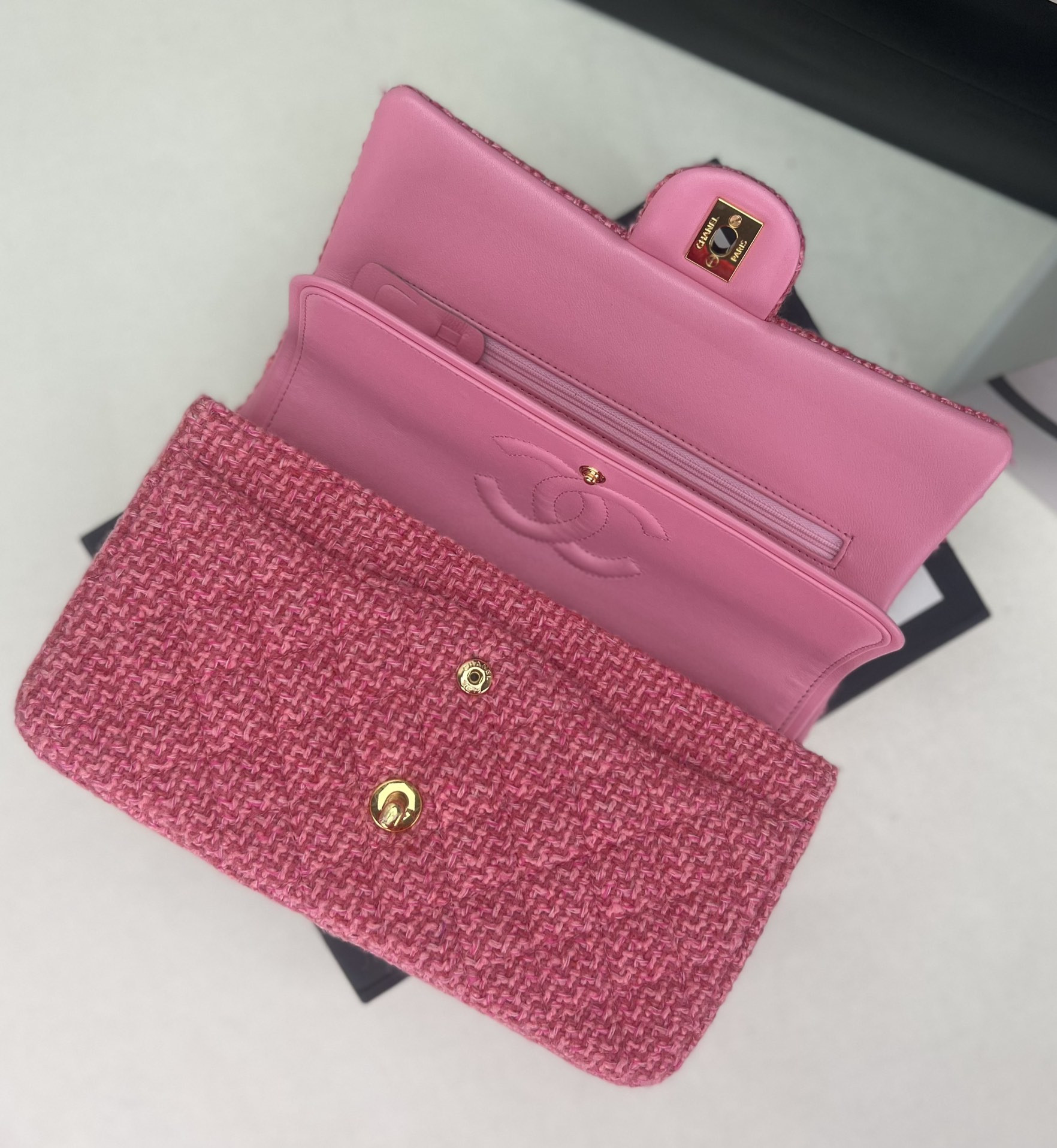 CHANEL CLASSIC 11.12 HANDBAG Tweed & Gold-Tone Metal 6 × 9.9 × 2.5 in