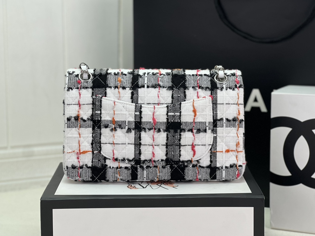 CHANEL CLASSIC 11.12 HANDBAG Tweed & Silver-Tone Metal   6 × 9.9 × 2.5 in