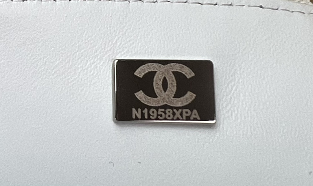 CHANEL CLASSIC 11.12 HANDBAG Tweed & Silver-Tone Metal   6 × 9.9 × 2.5 in