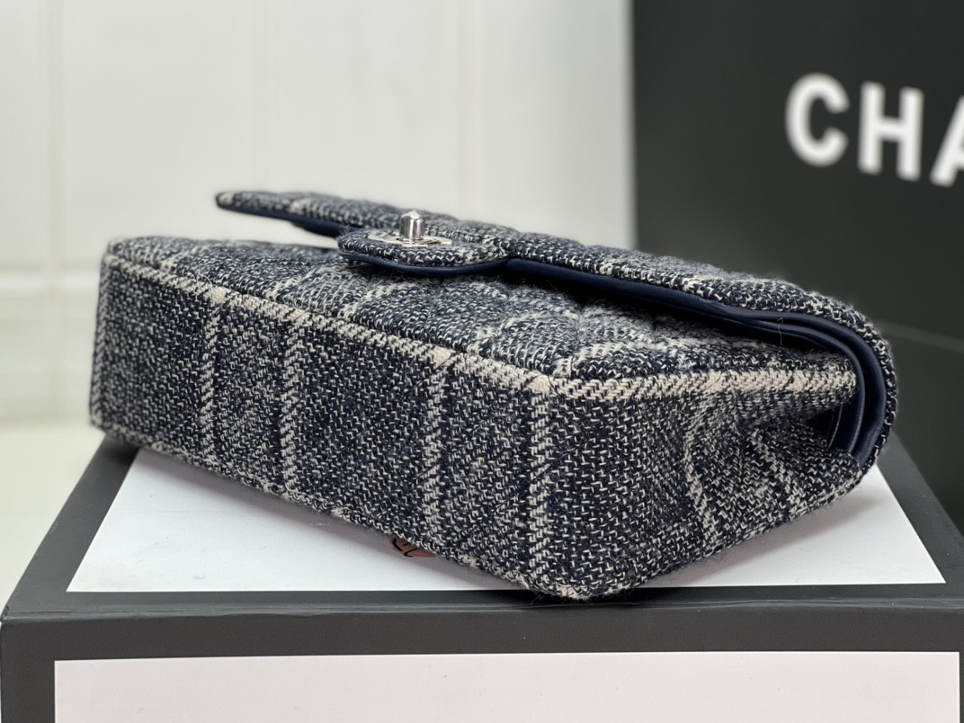 CHANEL CLASSIC 11.12 HANDBAG Tweed & Silver-Tone Metal 6 × 9.9 × 2.5 in