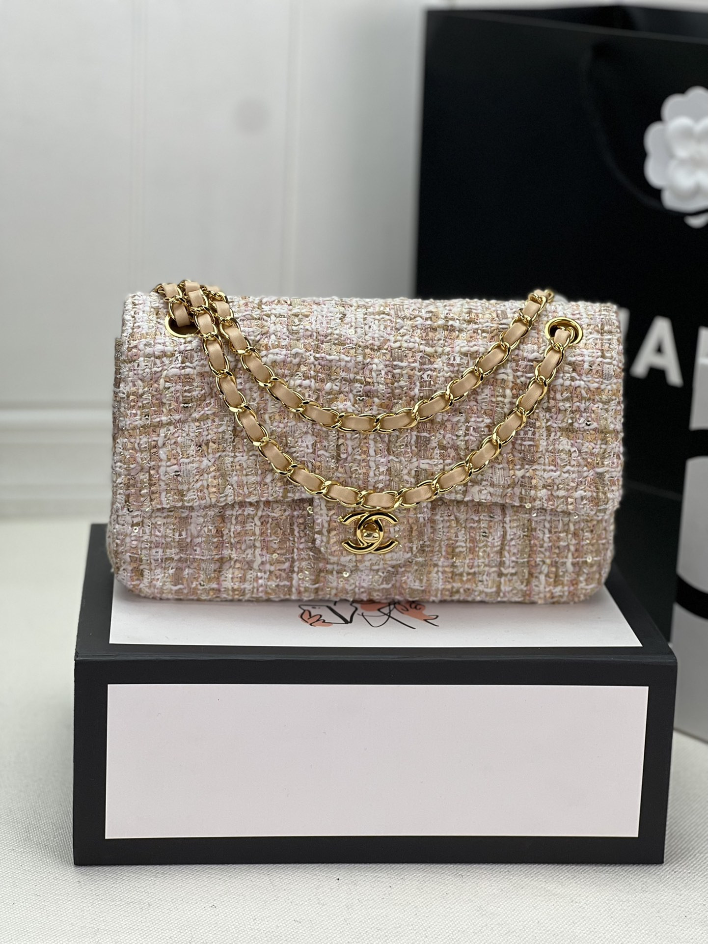 CHANEL CLASSIC 11.12 HANDBAG Tweed & Gold-Tone Metal   6 × 9.9 × 2.5 in