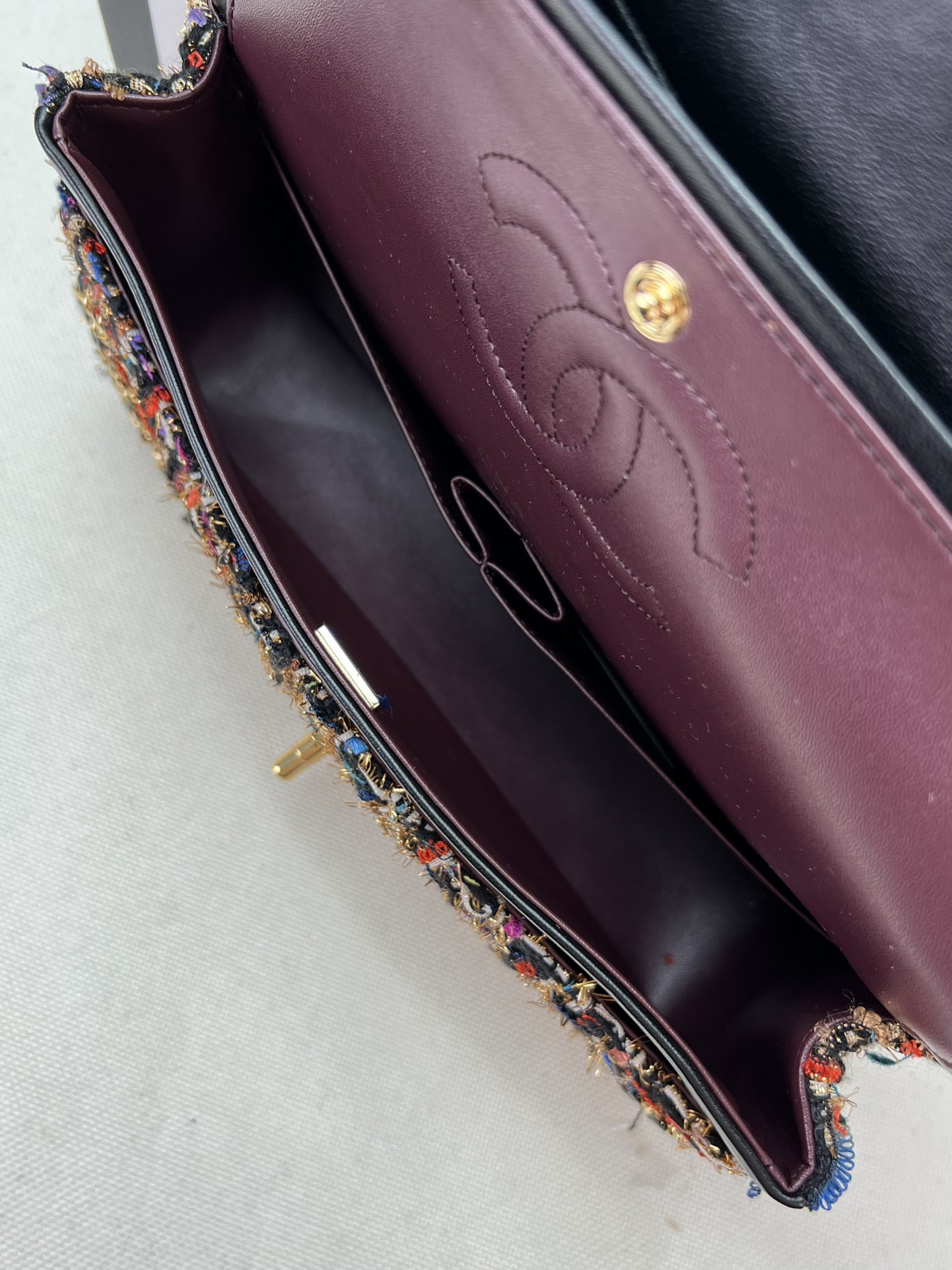 CHANEL CLASSIC 11.12 HANDBAG Tweed & Gold-Tone Metal 6 × 9.9 × 2.5 in