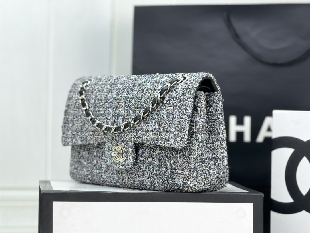 CHANEL CLASSIC 11.12 HANDBAG Tweed & Silver-Tone Metal 6 × 9.9 × 2.5 in