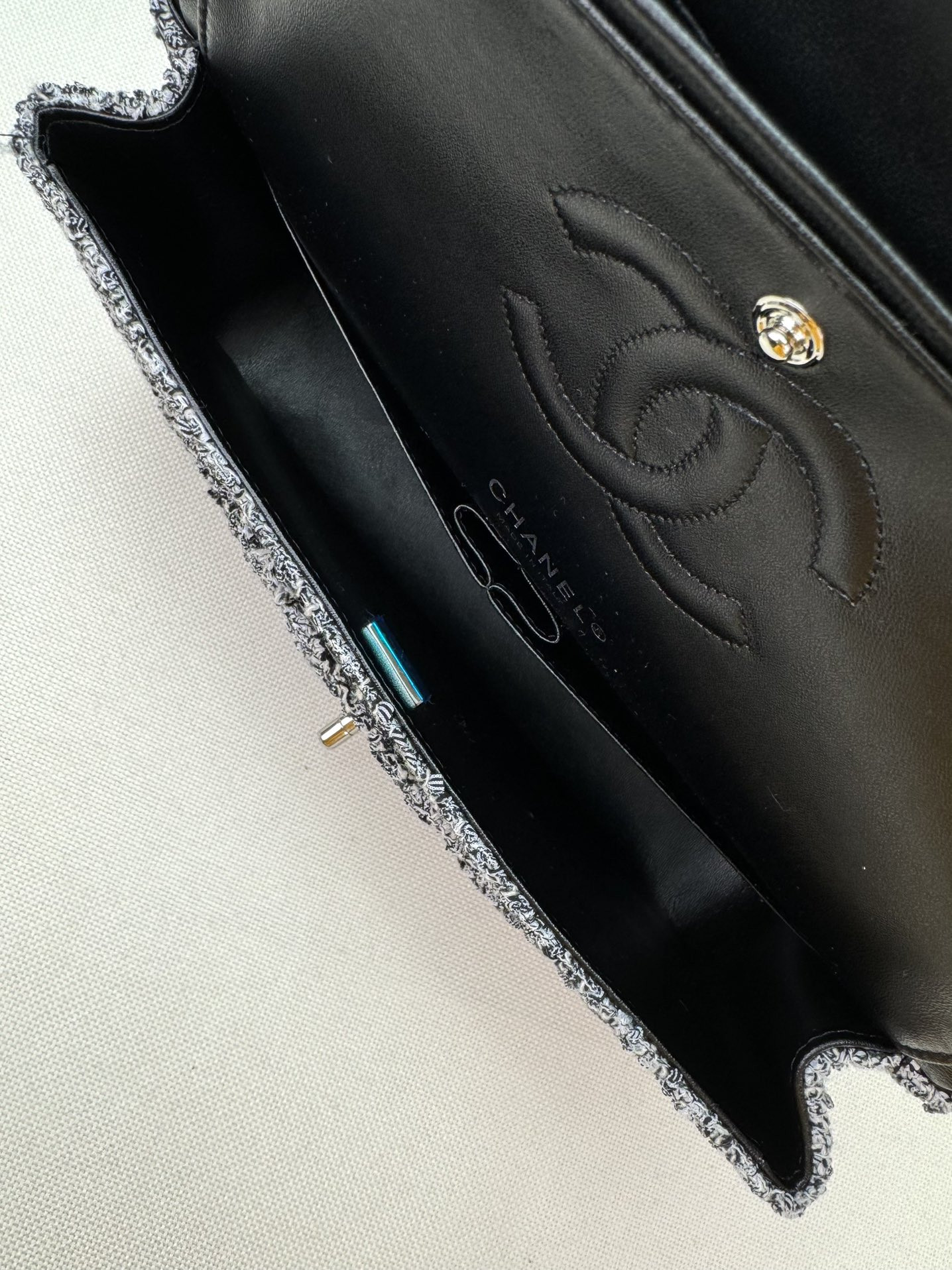 CHANEL CLASSIC 11.12 HANDBAG Tweed & Silver-Tone Metal 6 × 9.9 × 2.5 in