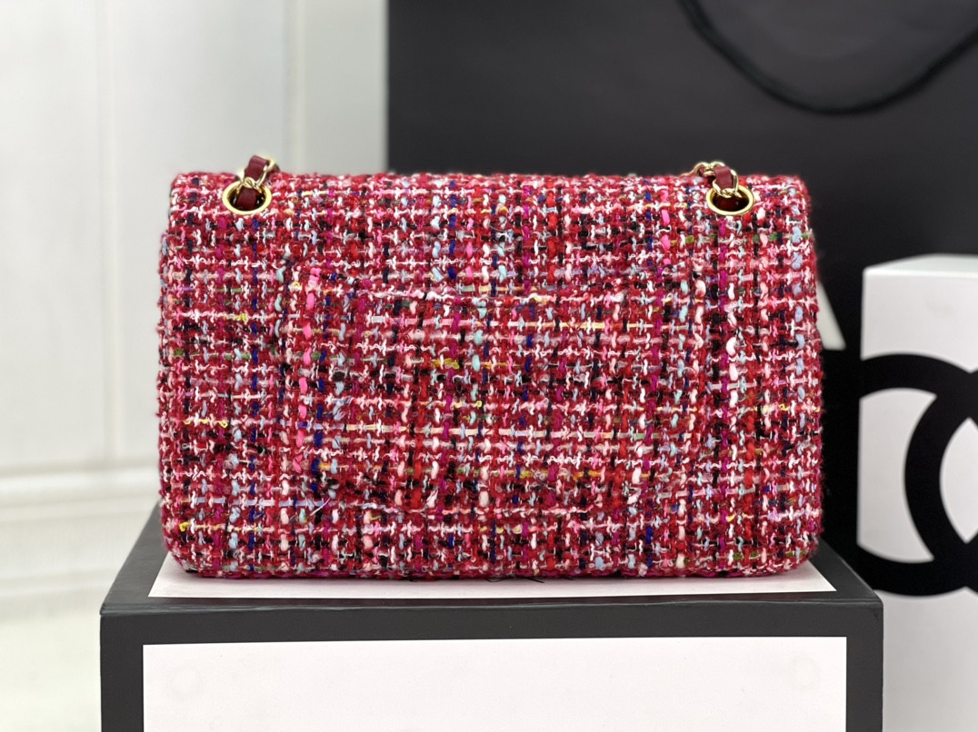 CHANEL CLASSIC 11.12 HANDBAG Tweed & Gold-Tone Metal 6 × 9.9 × 2.5 in