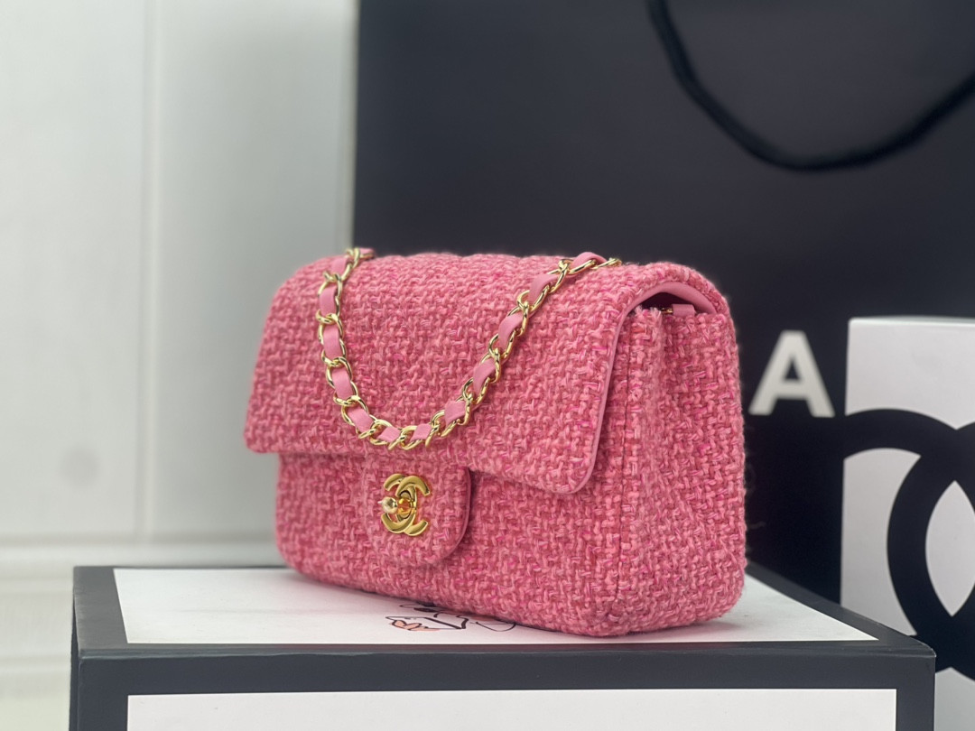 CHANEL MINI CLASSIC 11.12 HANDBAG Tweed & Gold-Tone Metal 4.7 × 7.8 × 2.3 in