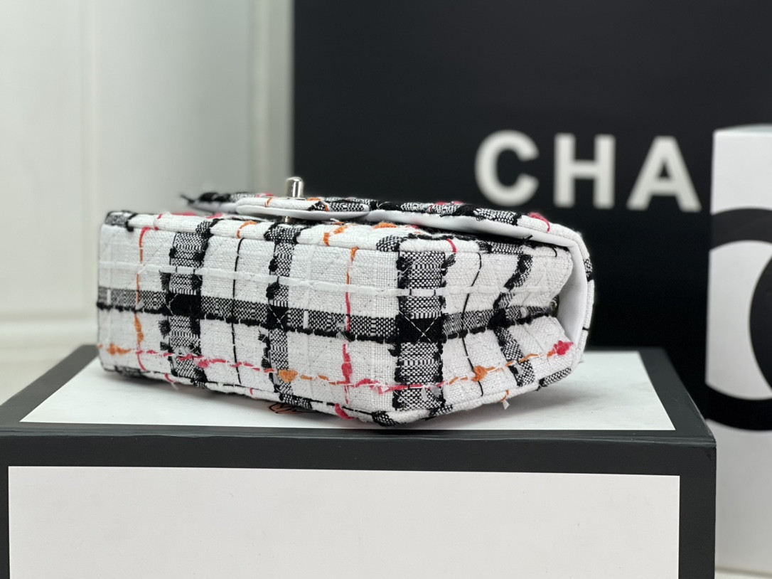 CHANEL MINI CLASSIC 11.12 HANDBAG Tweed & Silver-Tone Metal 4.7 × 7.8 × 2.3 in