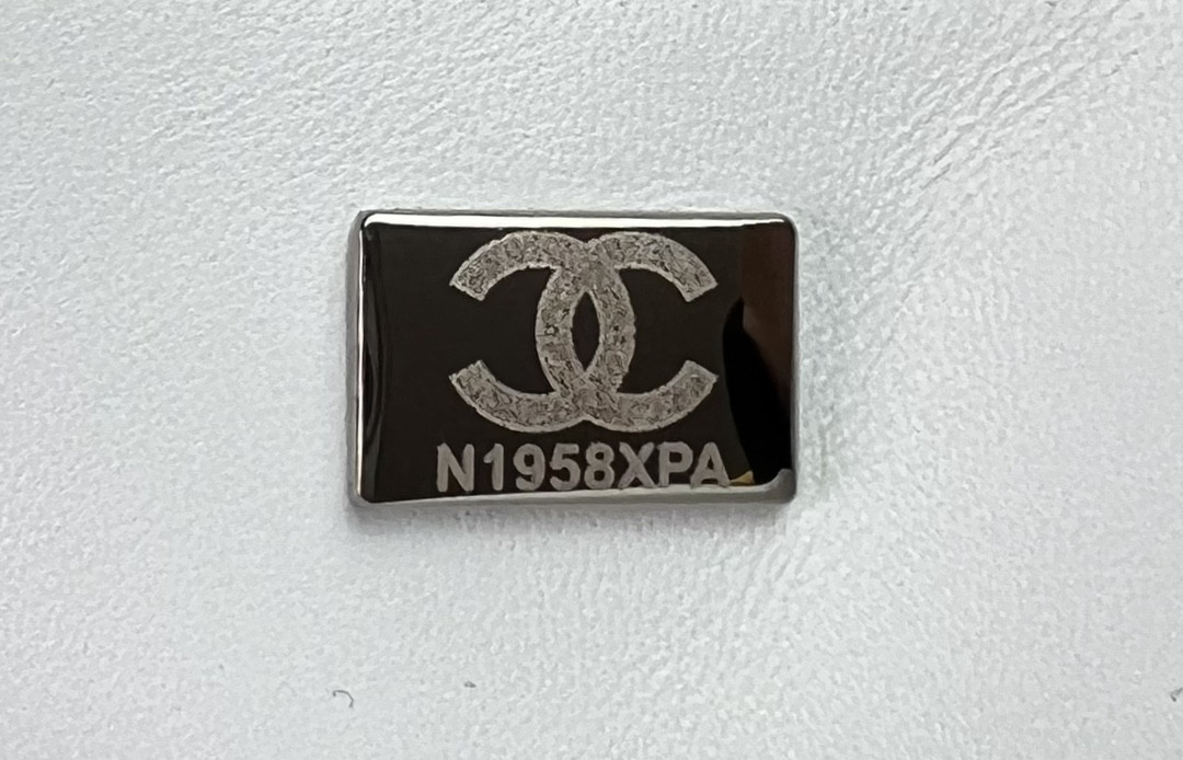 CHANEL MINI CLASSIC 11.12 HANDBAG Tweed & Silver-Tone Metal 4.7 × 7.8 × 2.3 in