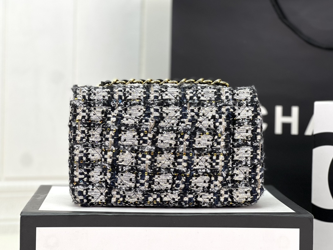 CHANEL MINI CLASSIC 11.12 HANDBAG Tweed & Gold-Tone Metal 4.7 × 7.8 × 2.3 in