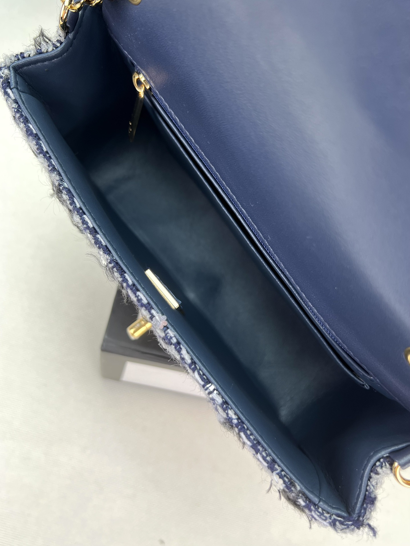 CHANEL MINI CLASSIC 11.12 HANDBAG Tweed & Gold-Tone Metal 4.7 × 7.8 × 2.3 in