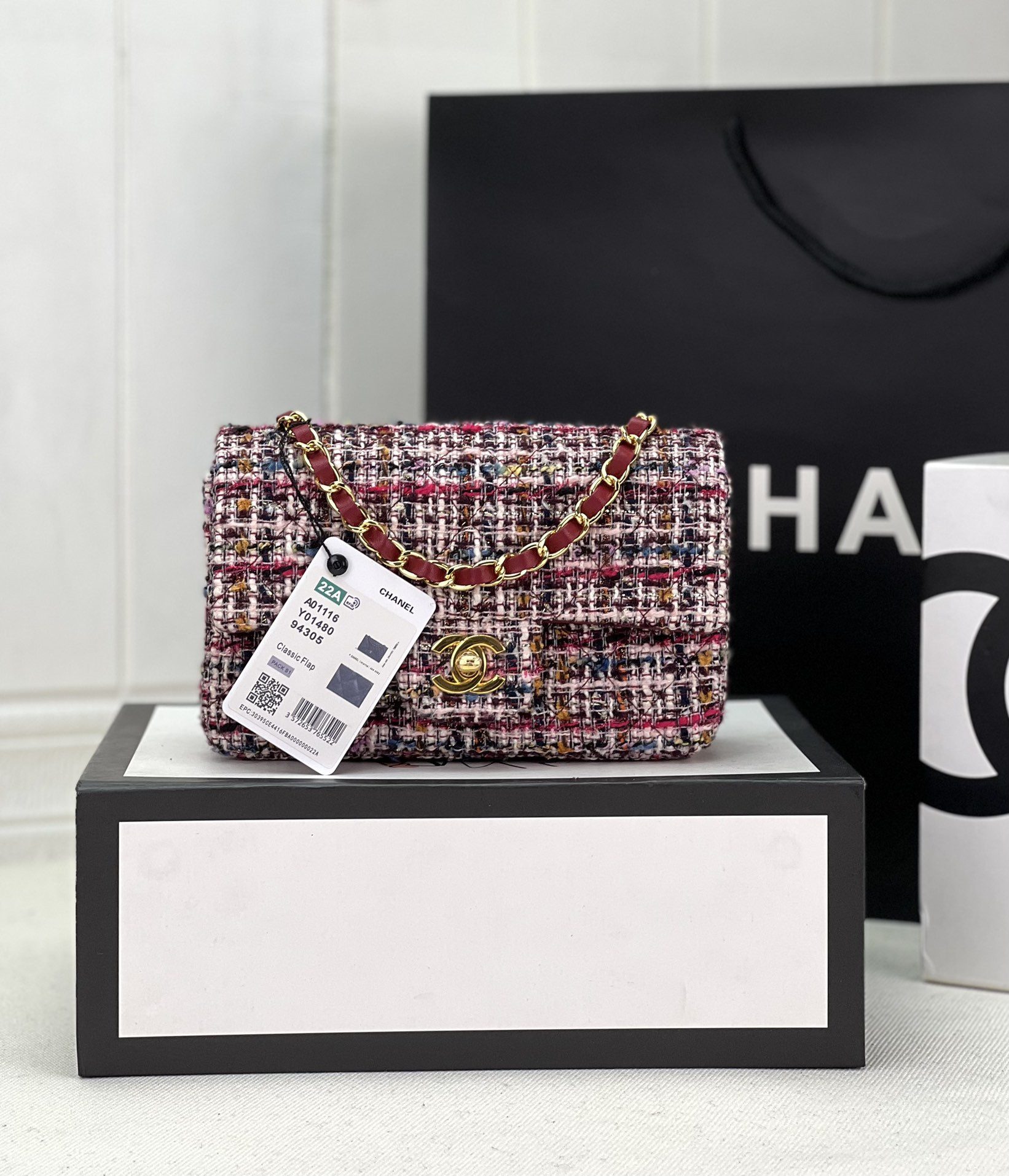 CHANEL MINI CLASSIC 11.12 HANDBAG Tweed & Gold-Tone Metal 4.7 × 7.8 × 2.3 in