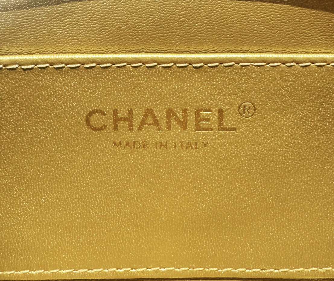 CHANEL CLASSIC HANDBAG Pearl Chain 13x20.5x6.5cm