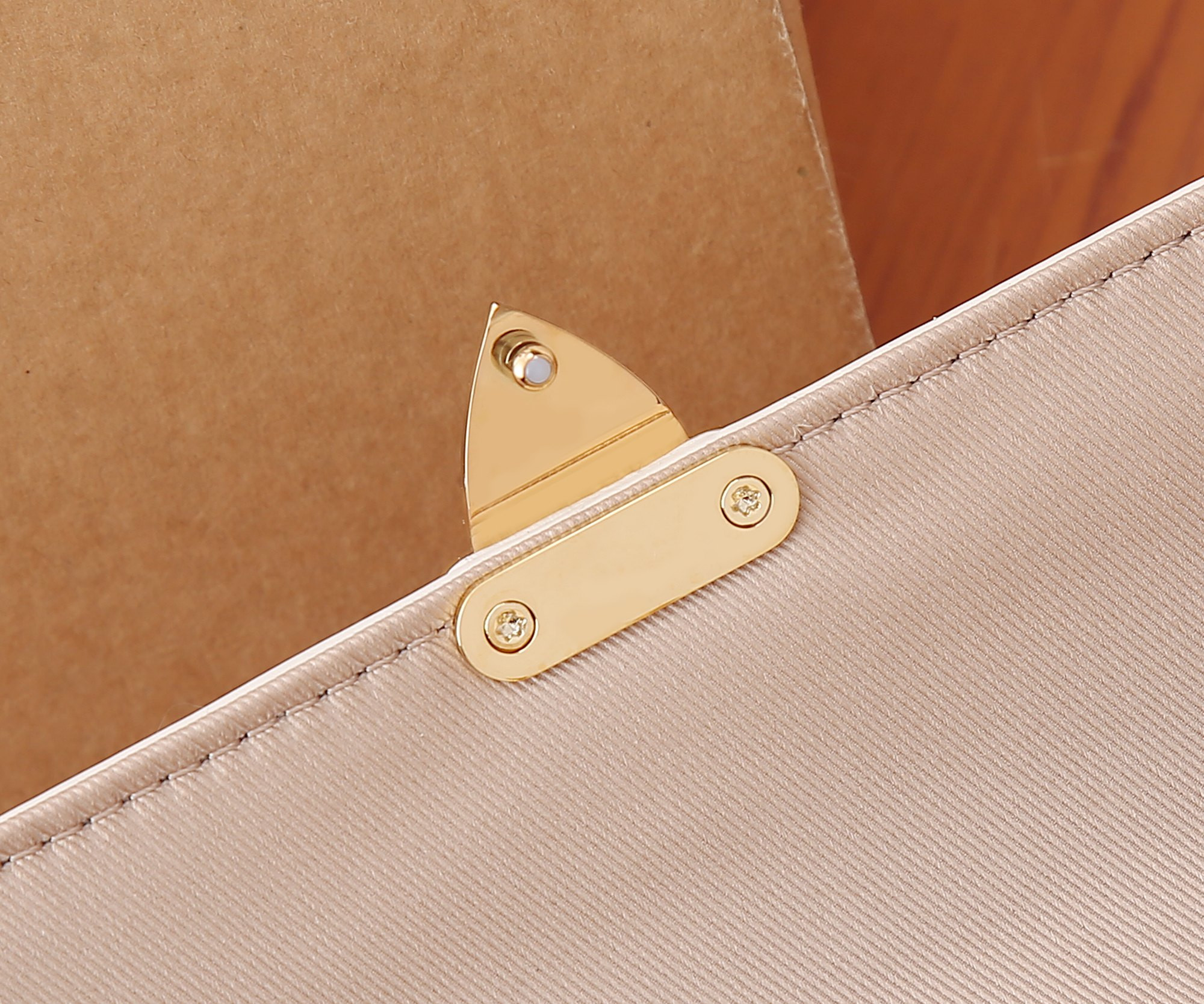 LV Wallet On Chain Métis M82636 7.5 x 4.3 x 2.2 inches