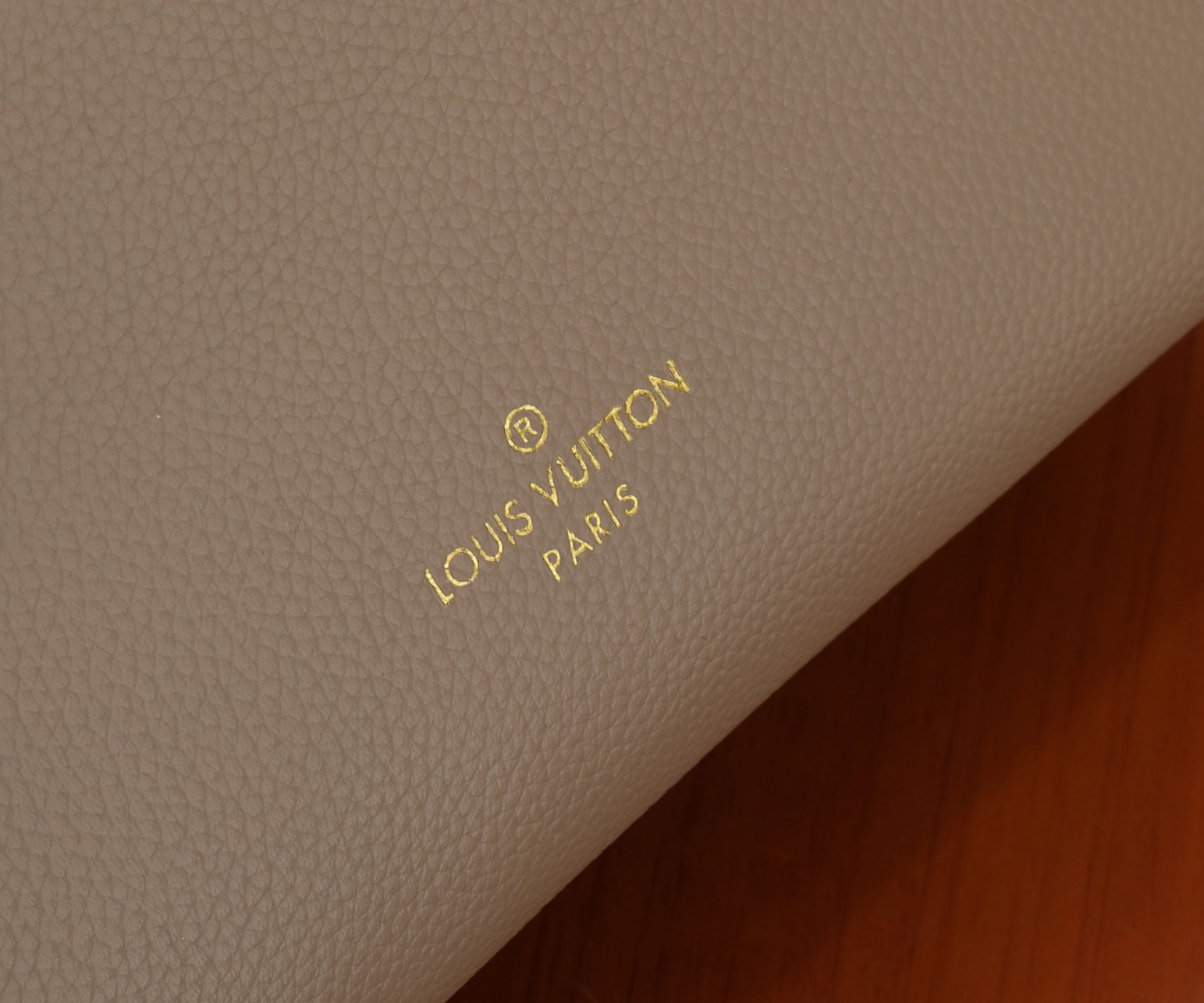 LV Side Trunk MM M25172 8.3 x 5.5 x 2.4 inches