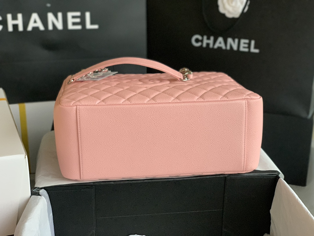 CHANEL GST CAVIAR LEATHER HARDWARE 24X33X13CM