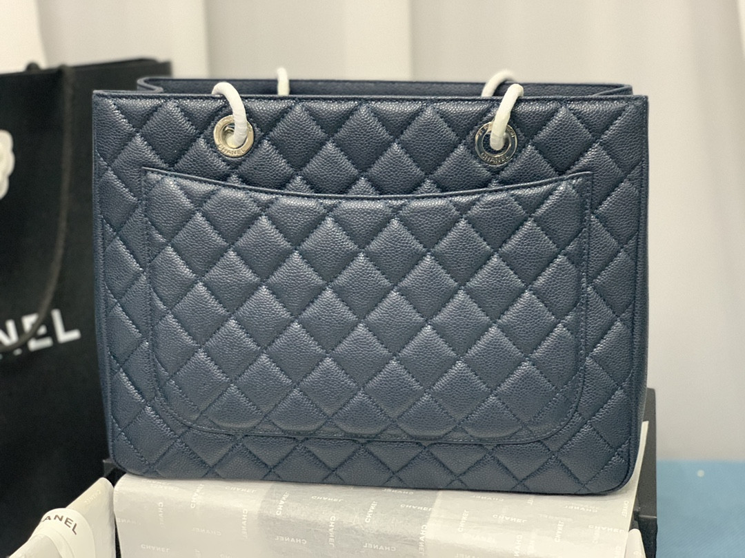 CHANEL GST CAVIAR LEATHER HARDWARE 24X33X13CM