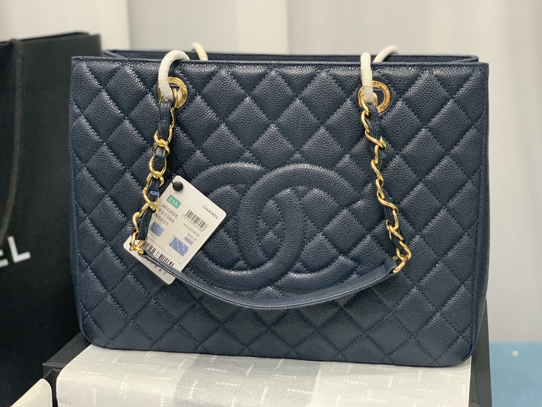 CHANEL GST CAVIAR LEATHER HARDWARE 24X33X13CM
