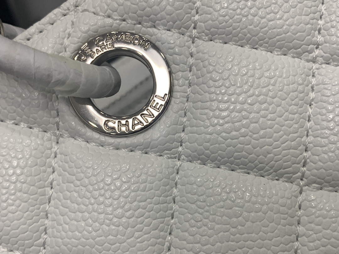 CHANEL GST CAVIAR LEATHER HARDWARE 24X33X13CM