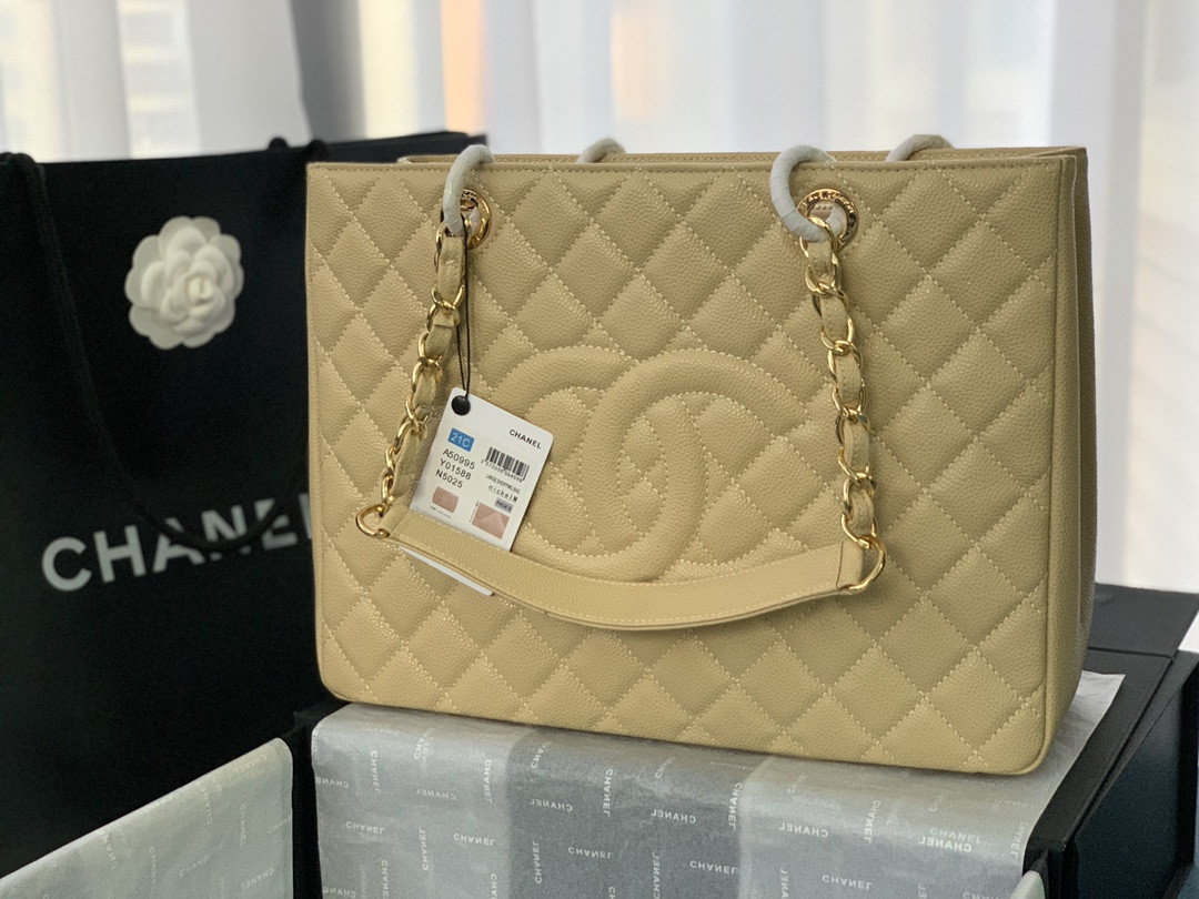 CHANEL GST CAVIAR LEATHER HARDWARE 24X33X13CM