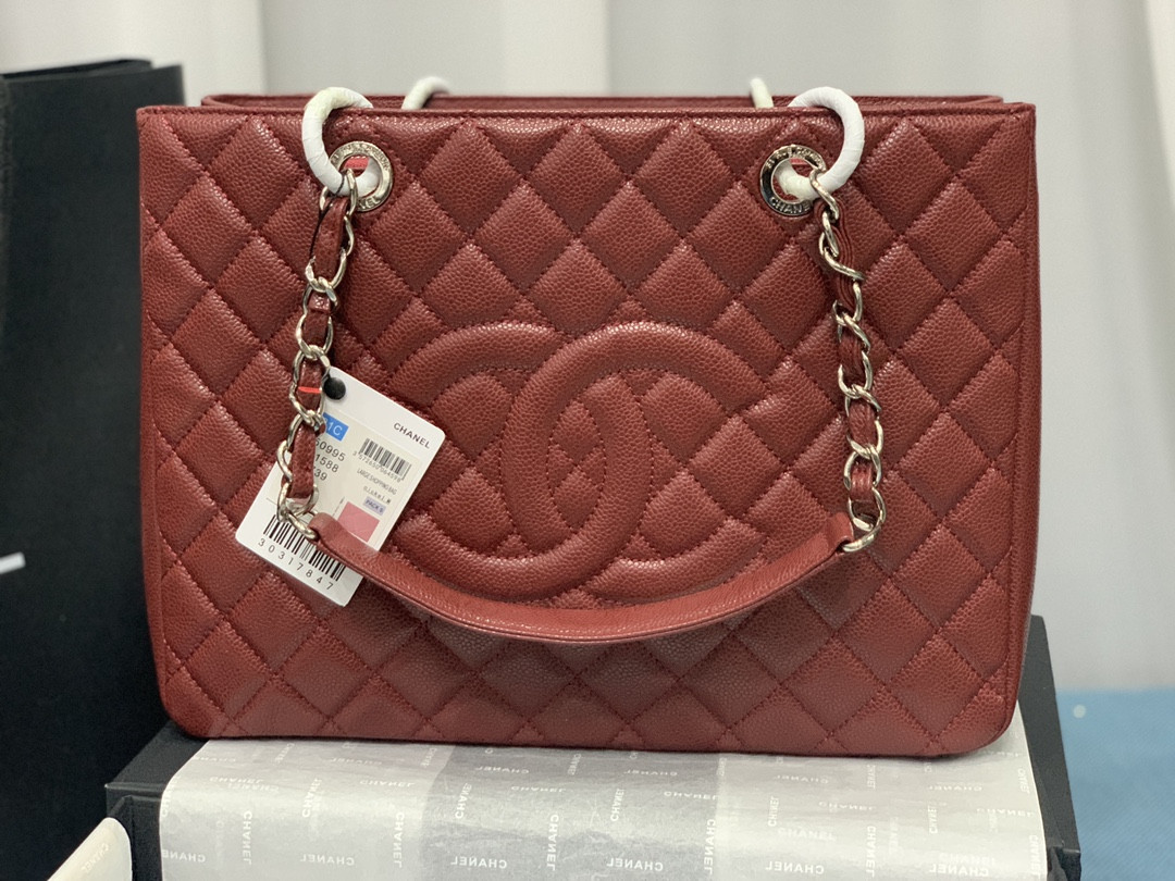 CHANEL GST CAVIAR LEATHER HARDWARE 24X33X13CM