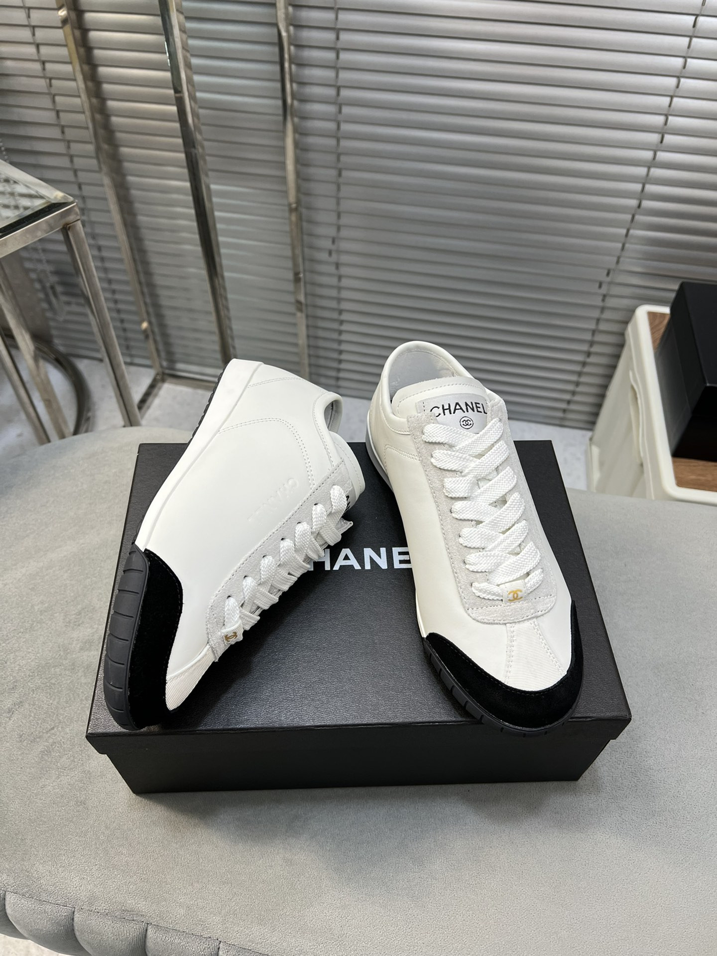 UA CHANEL SNEAKERS Calfskin & Suede Calfskin White & Black