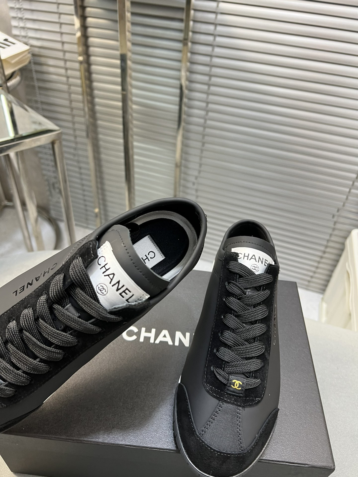 UA CHANEL SNEAKERS Calfskin & Suede Calfskin Black