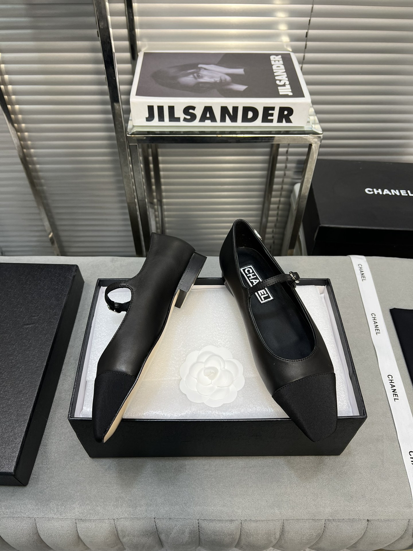 UA CHANEL MARY JANES Lambskin