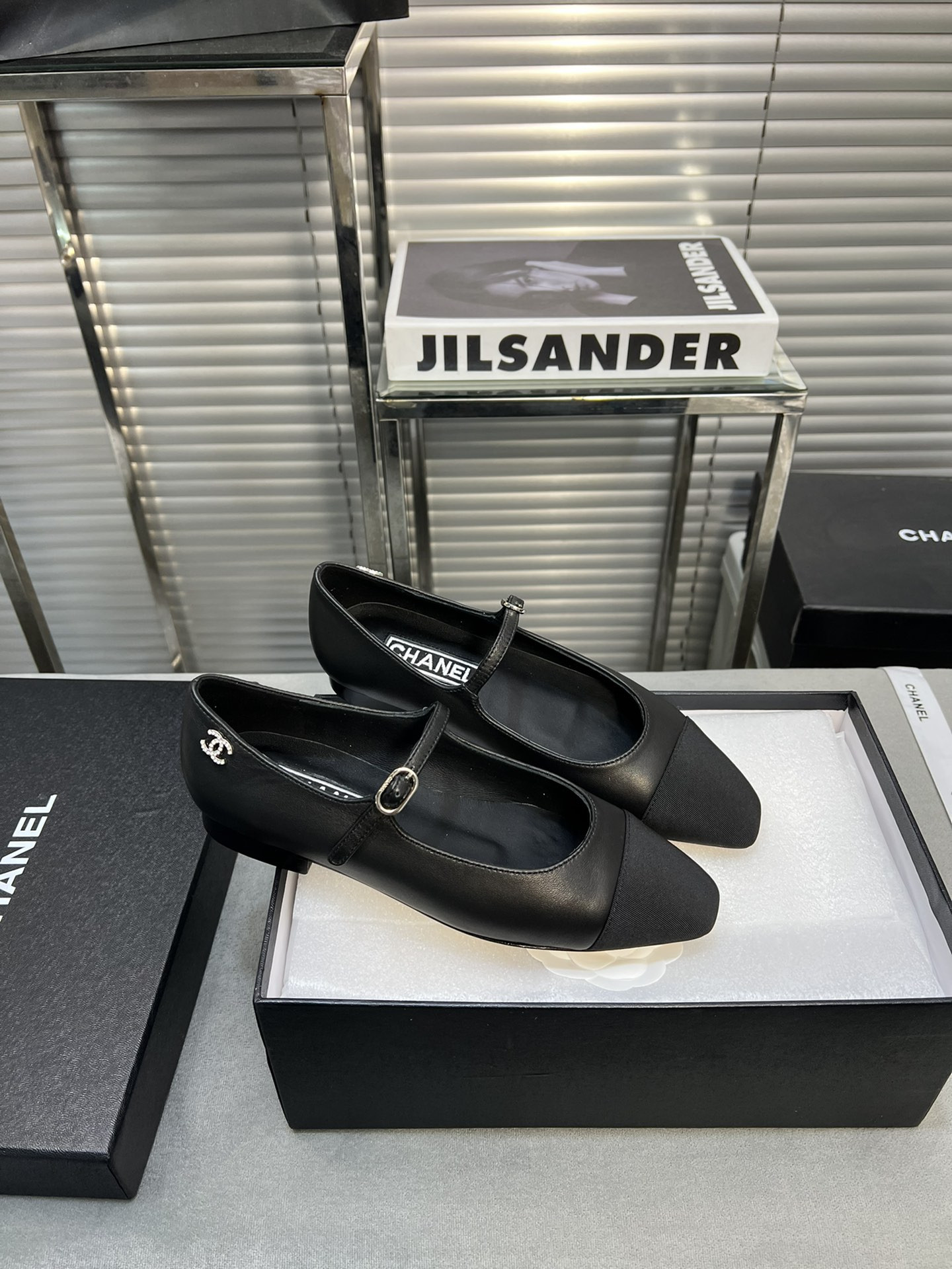 UA CHANEL MARY JANES Lambskin